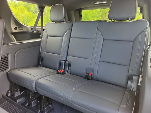 New 2026 GMC Yukon XL Elevation AWD/4WD image 28