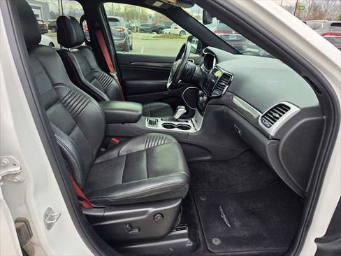 Used 2019 Jeep Grand Cherokee Trackhawk AWD/4WD image 12