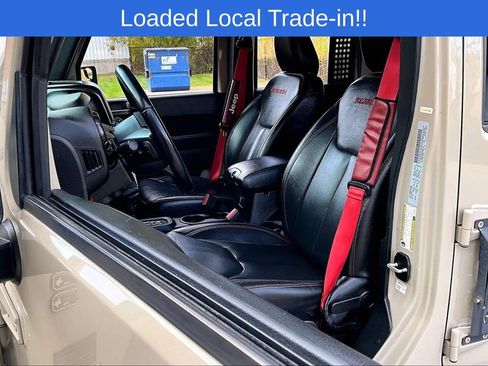 Used 2017 Jeep Wrangler Unlimited Rubicon image 25