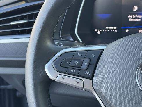 Certified 2024 Volkswagen Jetta SE w/ Panoramic Sunroof Package image 20