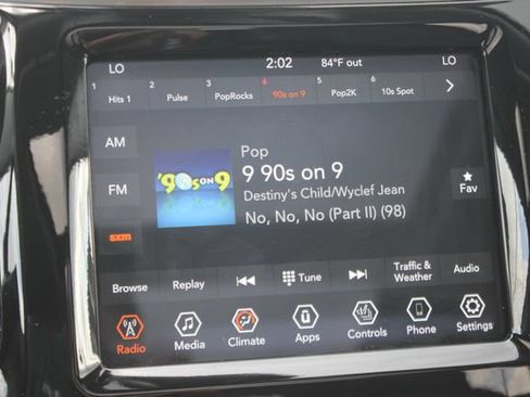 Used 2022 Jeep Cherokee Limited AWD/4WD image 5