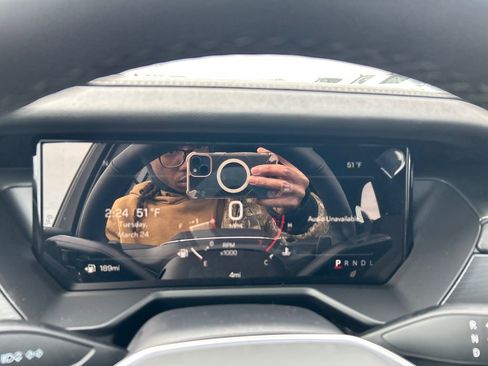 New 2026 GMC Acadia Elevation image 24