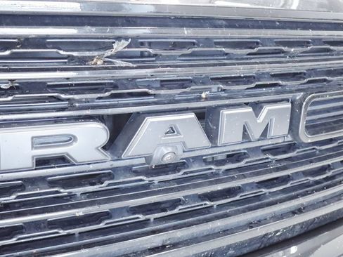 Certified 2020 RAM 1500 Limited w/ Black Appearance Package AWD/4WD image 4