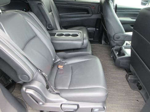 Used 2025 Honda Odyssey EX-L image 16