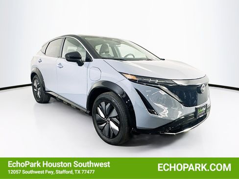 Used 2025 Nissan Ariya FWD image 1