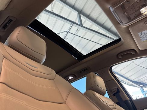 Used 2024 Cadillac XT6 Premium Luxury w/ Platinum Package image 17