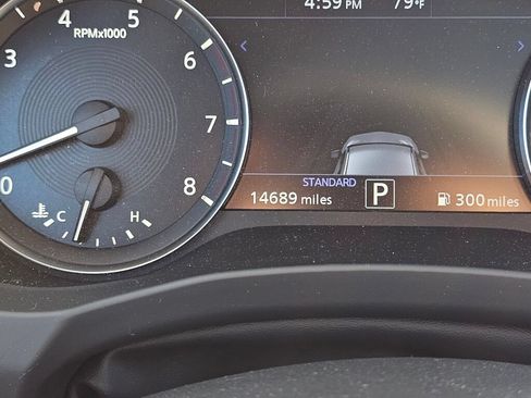 Used 2024 INFINITI QX50 Luxe w/ Accent Package AWD/4WD image 22