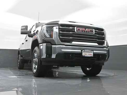 New 2025 GMC Sierra 2500 SLE w/ SLE Value Package; image 19