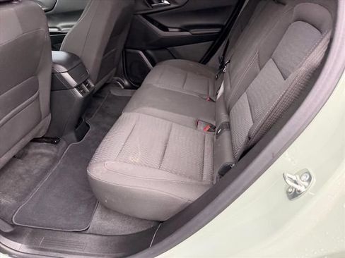 Used 2025 Chevrolet Equinox LT AWD/4WD image 9