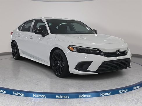 Used 2023 Honda Civic Sport image 4