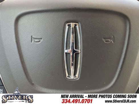 Used 2018 Lincoln Navigator L Reserve w/ Technology Package AWD/4WD image 32