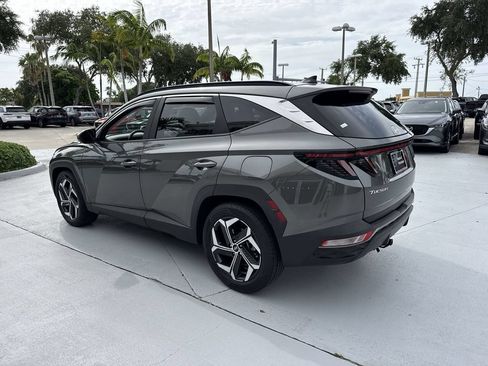Used 2022 Hyundai Tucson SEL w/ Convenience + Premium Package FWD image 12