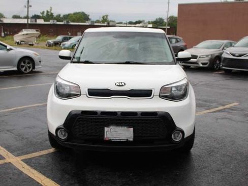 Used 2016 Kia Soul + FWD image 3