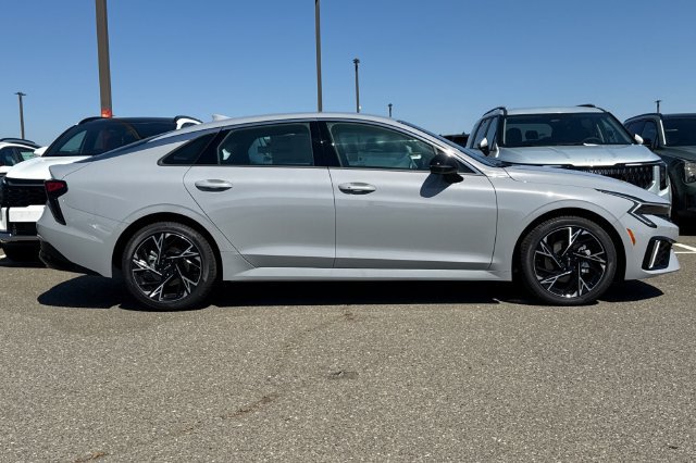 New 2026 Kia K5 GT-Line w/ GT-Line Red Interior Package FWD image 3