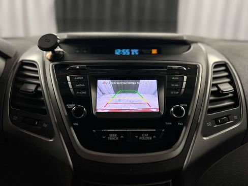 Used 2015 Hyundai Elantra SE w/ Option Group 03 image 31