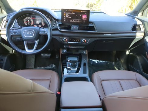 Used 2023 Audi Q5 2.0T Premium Plus w/ Premium Plus Package image 12