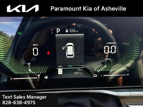 Certified 2026 Kia Sportage EX w/ EX Panoramic Sunroof Package AWD/4WD image 8