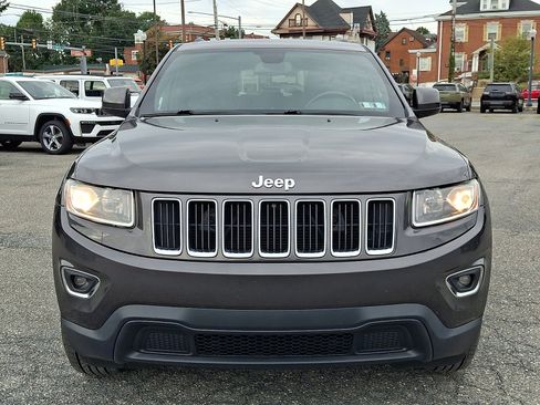 Used 2016 Jeep Grand Cherokee Laredo w/ Quick Order Package 23E AWD/4WD image 2
