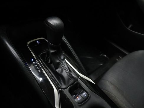 Used 2022 Toyota Corolla LE image 23