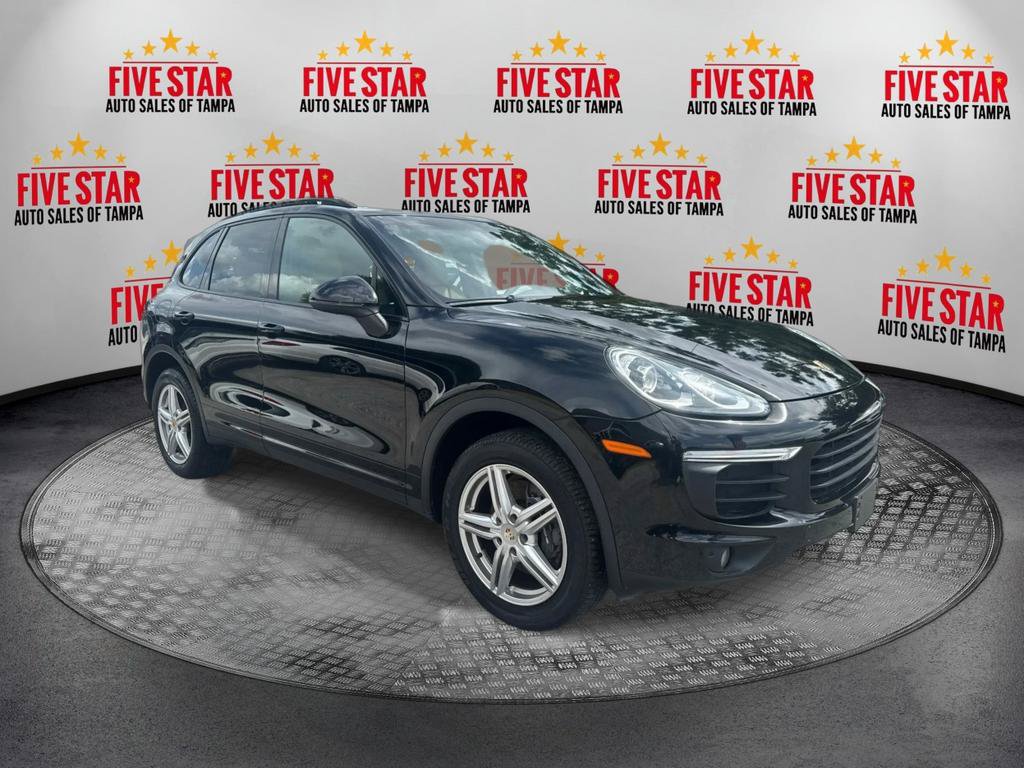 Used 2016 Porsche Cayenne w/ Premium Package AWD/4WD image 1