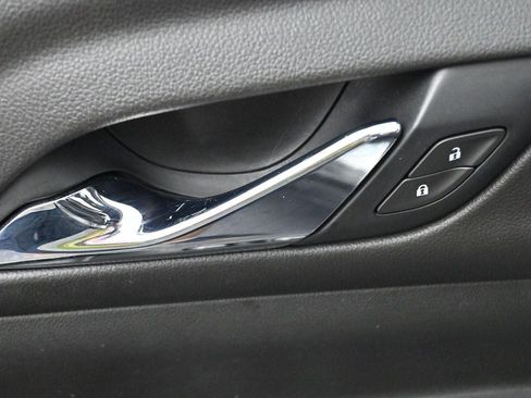 Used 2020 GMC Acadia SLT FWD image 13