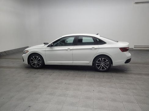 Used 2024 Volkswagen Jetta Sport FWD image 3