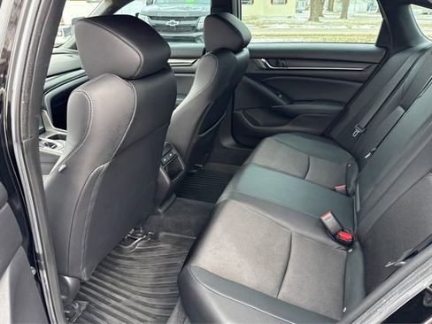 Used 2022 Honda Accord Sport image 10