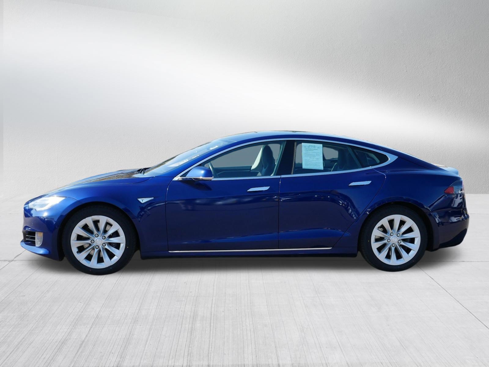 Used 2016 Tesla Model S AWD image 4