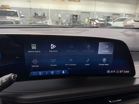 Used 2025 Cadillac XT4 Premium Luxury image 20