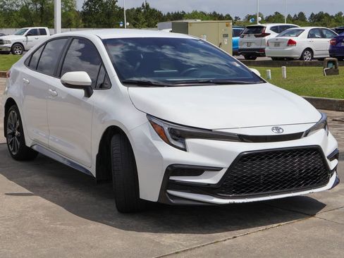 Used 2024 Toyota Corolla SE FWD image 23