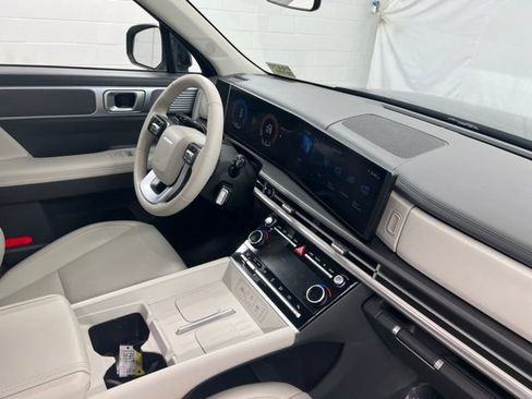 Used 2026 Hyundai Santa Fe SEL AWD/4WD image 27