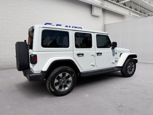 Used 2023 Jeep Wrangler Unlimited Sahara w/ Cold Weather Group AWD/4WD image 4