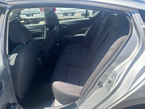 Used 2023 Nissan Altima 2.5 SV FWD image 32