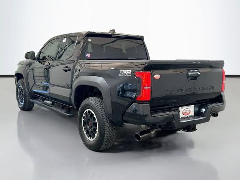 Used 2025 Toyota Tacoma TRD Off-Road AWD/4WD image 7
