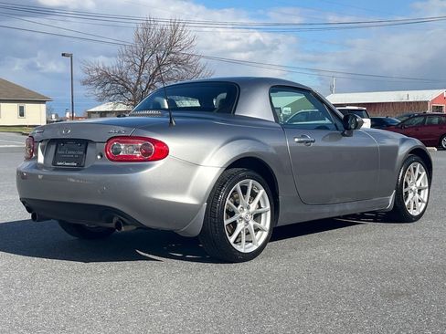 Used 2009 MAZDA MX-5 Miata Touring image 8