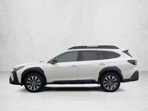Used 2023 Subaru Outback Limited image 9