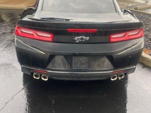 Used 2017 Chevrolet Camaro SS RWD image 3