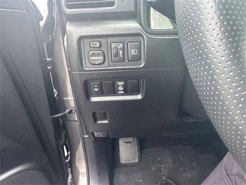 Used 2021 Toyota 4Runner SR5 image 28
