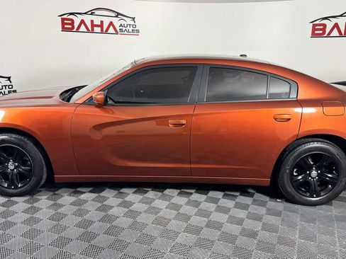 Used 2021 Dodge Charger SXT RWD image 4