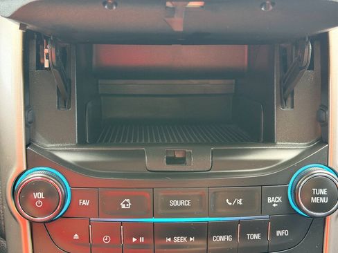 Used 2015 Chevrolet Malibu LTZ FWD image 38