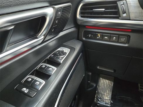 Used 2022 Kia Telluride SX w/ SX Prestige Package image 22