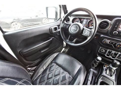 Used 2018 Jeep Wrangler Unlimited Sport S AWD/4WD image 9