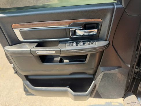 Used 2018 RAM 2500 Laramie AWD/4WD image 20