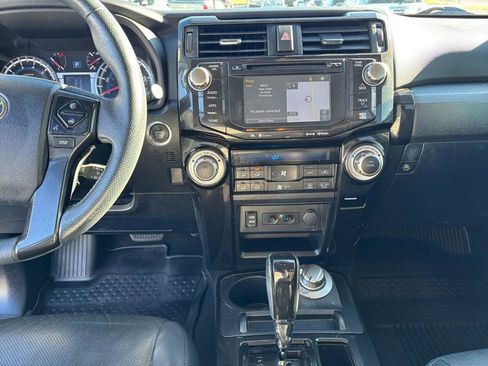 Used 2019 Toyota 4Runner 4WD image 20