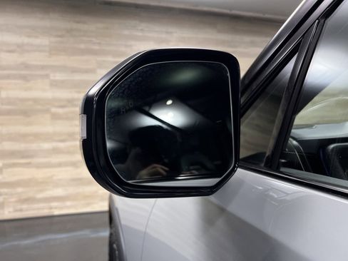 Used 2023 Rivian R1T Adventure image 29