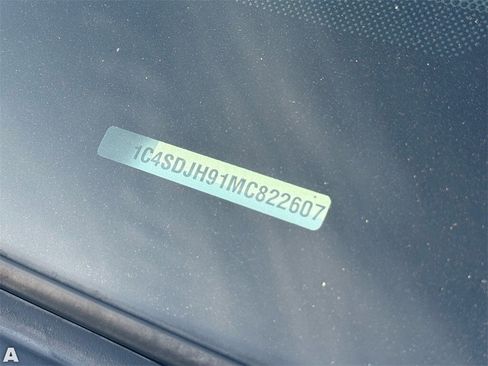 Used 2021 Dodge Durango SRT Hellcat w/ Premium Interior Group image 13