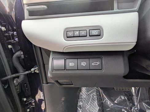 New 2026 Subaru Solterra Premium image 19