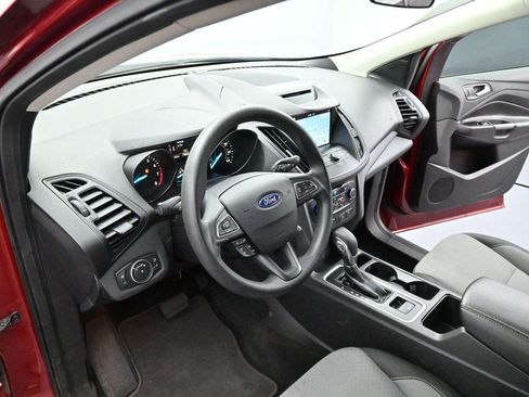 Used 2018 Ford Escape SE w/ SE Sync 3 Package FWD image 13