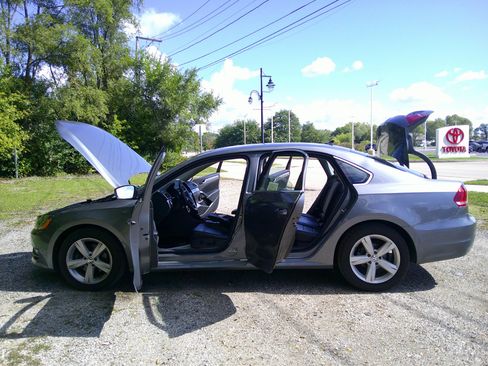 Used 2015 Volkswagen Passat 1.8T Limited Edition image 48