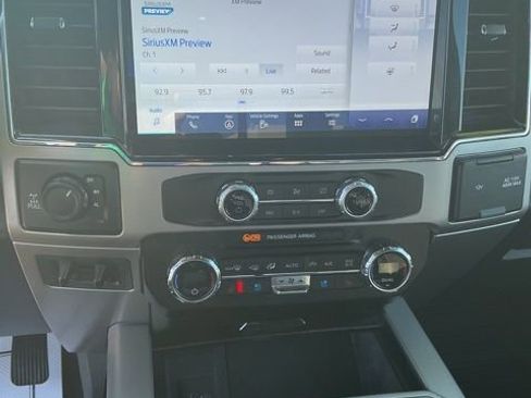 Used 2022 Ford F250 Lariat w/ Lariat Ultimate Package image 18